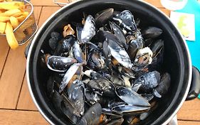 Bleu Salé - F2 Courseulles avec balcon
